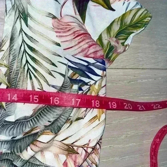Marine Layer Emlyn Floral Wrap Midi Dress in tropical palm leaf print sz small - Picture 6 of 9